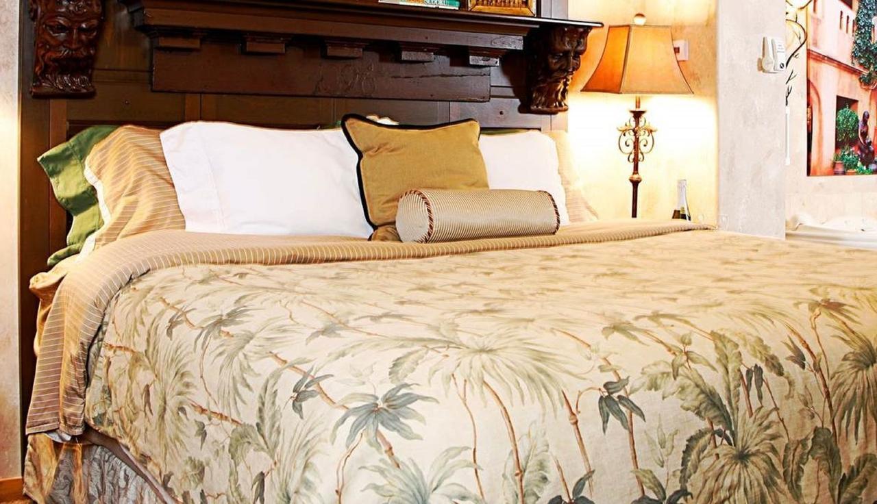 Prairieside Suites Luxury Bed & Breakfast 格兰维尔 外观 照片